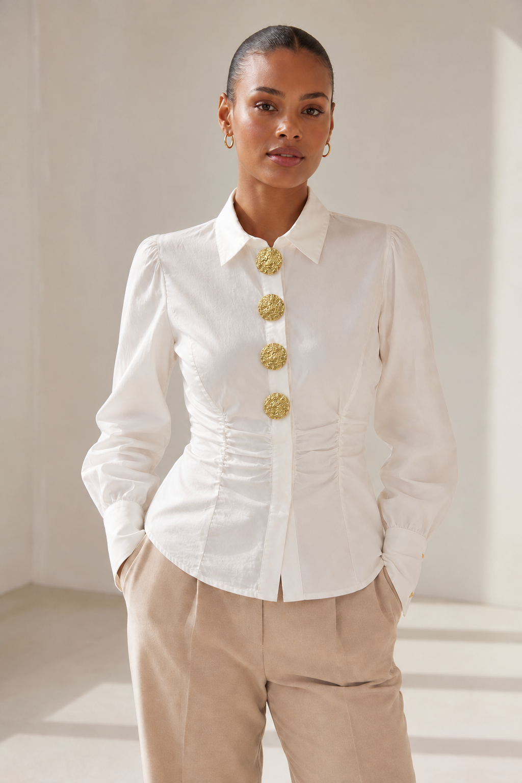 Chemise en coton à boutons dorés - boutons dorés corrigés